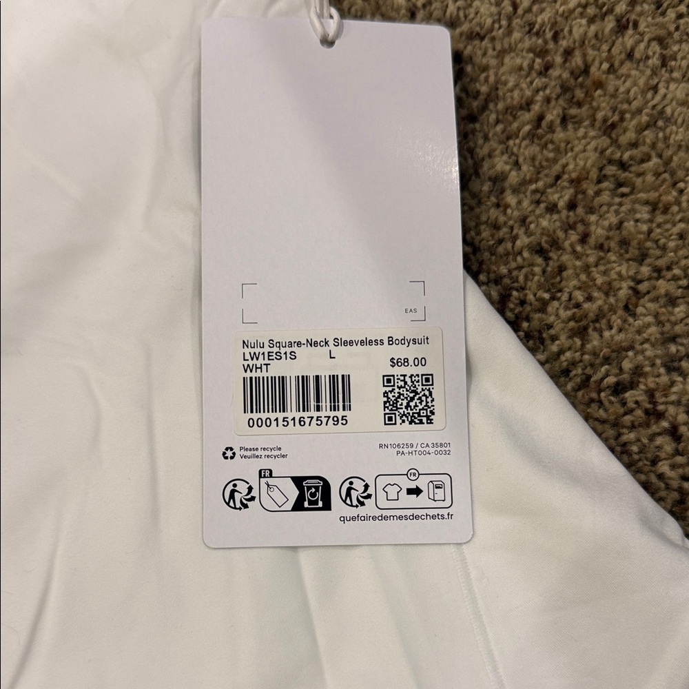 lululemon athletica Scoop Neck Sleeveless Bodysuit in Black and White Duo - Picture 3 of 5